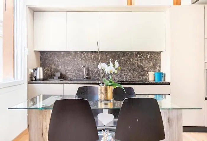 Domus: Modern Loft In The Center Of Parma