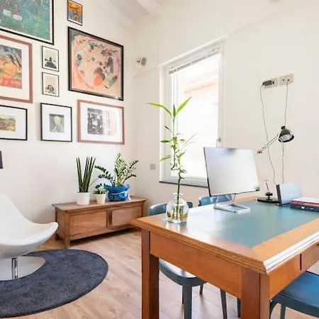 בית נופש Domus: Modern Loft In The Center Of