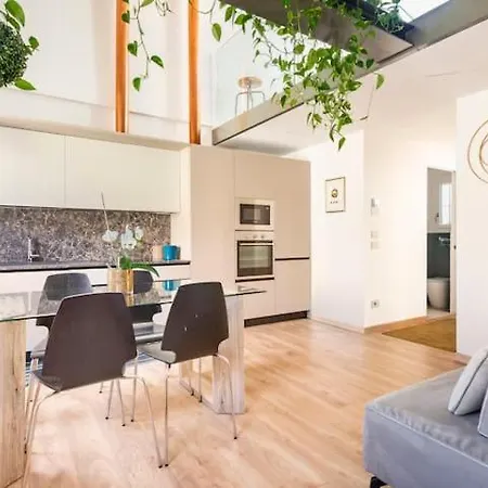 Domus: Modern Loft In The Center Of Holiday home *