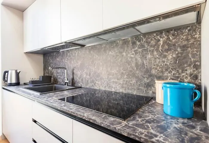 Domus: Modern Loft In The Center Of Semesterbostad